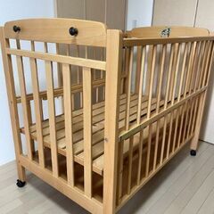 ベビーベッドの画像