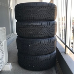 コンチネンタル スタッドレスタイヤ 215/50R17 95T