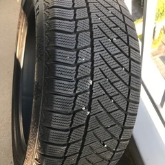 コンチネンタル スタッドレスタイヤ 215/50R17 95Tの画像