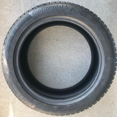 コンチネンタル スタッドレスタイヤ 215/50R17 95Tの画像