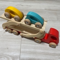 ポーネルンド　車おもちゃ