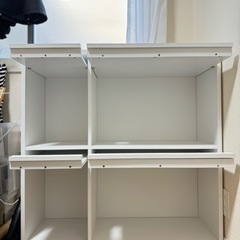 【激安】【定価1.5万円】【中古極美品】出品11月18日まで‼️ディスプレイ ラック ② 本棚 大容量 扉付き スリム  収納の画像