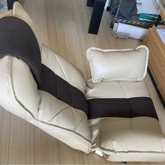 座椅子　買って一ヶ月ほどです。の画像