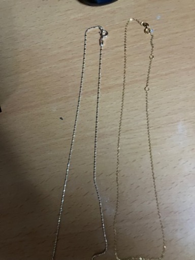 シルバー刻印ネックレスと１８金刻印ネックレス