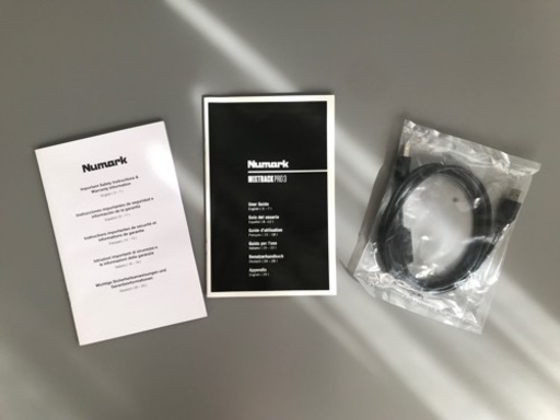 DJコントローラー Numark Mixtrack pro 3