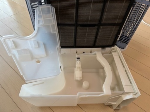 DAIKIN　除湿加湿空気清浄機　クリアフォースZ　MCZ70U-W