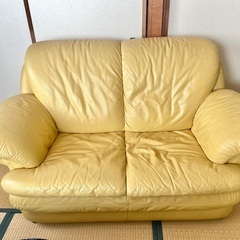 【定価40万円】本革　2人掛けソファ Castello/カステッ...