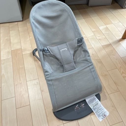 ベビービョルンのバウンサー　メッシュブリス