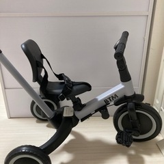 三輪車　キックボード