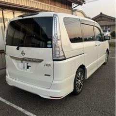 セレナ　c26後期　HWS ハイブリッド　車検あり　大画面ナビ　の画像