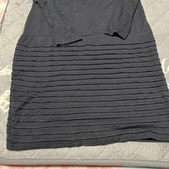 黒　長袖ロングTシャツ　ほぼ新品の画像
