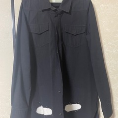 off-white シャツの画像