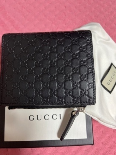 グッチ 2つ折り財布