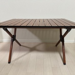 キャンプ用テーブル