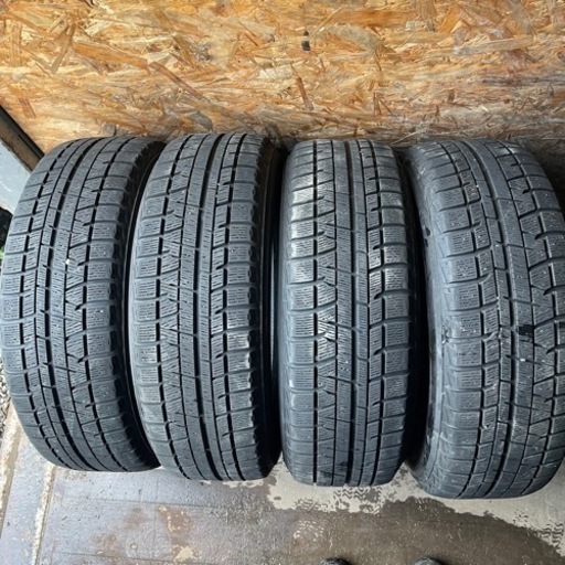 バリ山　YOKOHAMA ヨコハマ　IG50プラス　215/60R17 スタッドレス　タイヤ　2017年製　17インチ