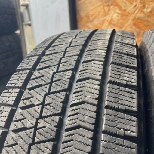 極上タイヤ　BRIDGESTONE ブリヂストン　ブリジストン　VRX2 205/70R15 スタッドレス　タイヤ　2020年製　15インチ
