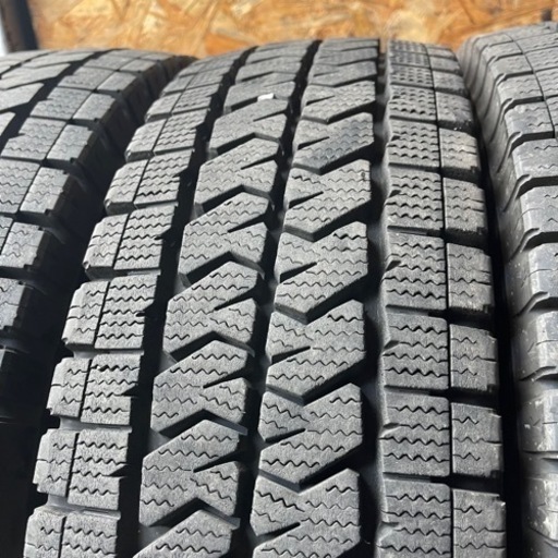 超極上タイヤ　BRIDGESTONE ブリヂストン　ブリジストン　VL10 195/80R15 107/105N LT スタッドレス　