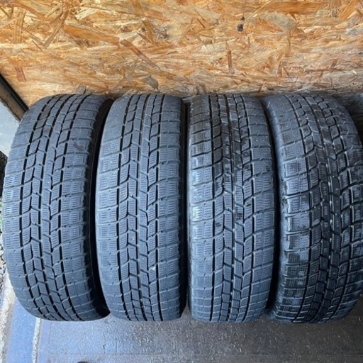 バリ山　GOODYEAR ICENAVI6 195/65R15 スタッドレス　タイヤ　2019年製　15インチ
