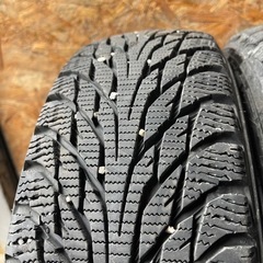 バリ山　NOKIAN ノキアン　HAKKAPELIITTA R2 155/65R14 スタッドレス　タイヤ　2018年製　14インチの画像