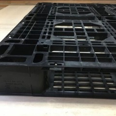 プラスチックパレット 1100×1100×130 D4-1111-8 サンコー　SANKOの画像