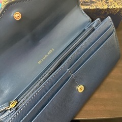 MICHEAL KORS 長財布の画像