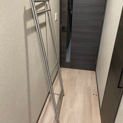 受け渡し完了済み。衣装ラック　三つ折りの画像