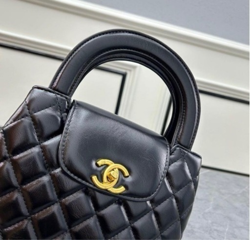 シャネル CHANEL  ミニショッピングバック01