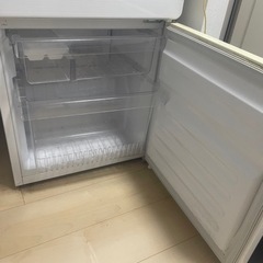 2014年製　ユーイング UR-F110F(W) 2ドア冷蔵庫の画像