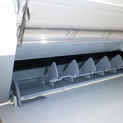 シャープ　自動お掃除機能付き　6～8畳用エアコン　AY-H22H-W　2018年 [おもに6畳用 /100V]の画像