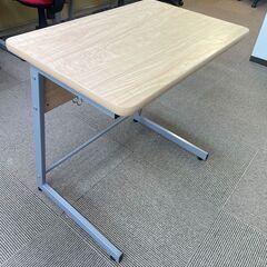 【美品・傷汚れほぼ無】　研修用・学習用机