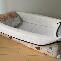 西松屋　ポータブル　ベビーベッドの画像