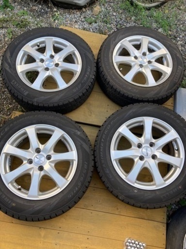 スタッドレス　185/65R15 21年製　2ヶ月使用