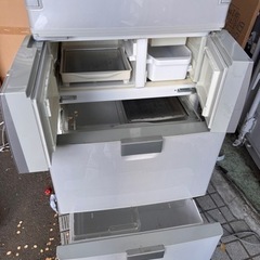 引越しで要らなくなった大型冷蔵庫、あげます。引取限定の画像