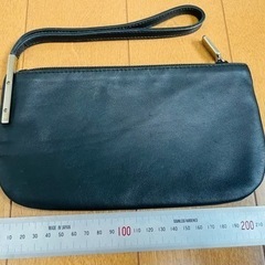 希少　フルラ　FURLA  黒　ポーチの画像
