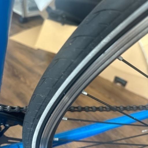 使用回数3回、室内保管)ADEL28インチ 自転車