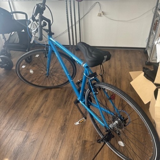 使用回数3回、室内保管)ADEL28インチ 自転車