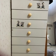 レトロなタンス