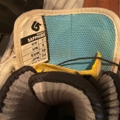 Burtonボードとブーツの画像
