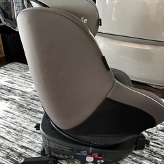 受け渡し予定者決定。Joie ISOFIX固定チャイルドシートArc360の画像