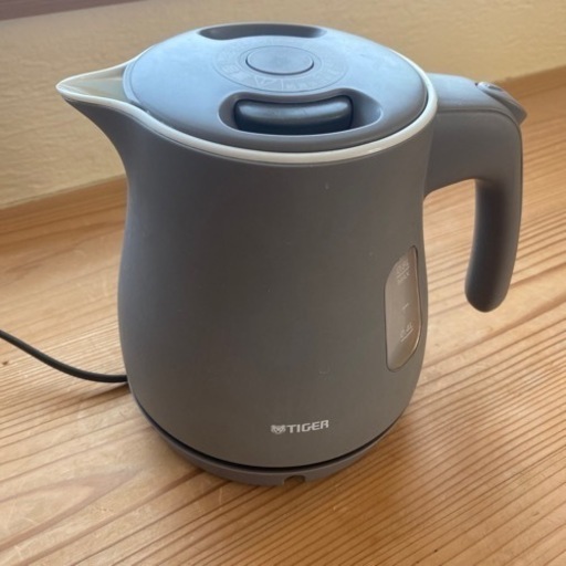 電気ケトル タイガー 0.8ℓ グレー