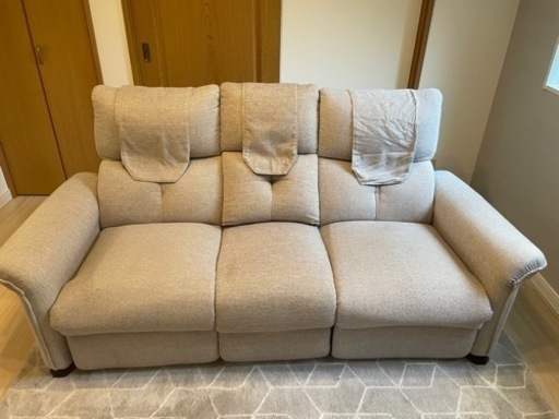 ニトリ 電動リクライニング ソファ ベージュ 3人掛け
