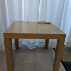 ikeaのテーブルLACK