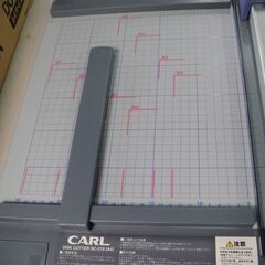 CARL（カール）　回転ディスク式　ディスクカッター　DC-210　A4サイズ対応　事務用品　書類の画像