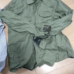 シャツ２枚　Mサイズ　小さめ