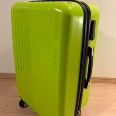スーツケース