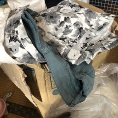 洋服まとめ売りの画像