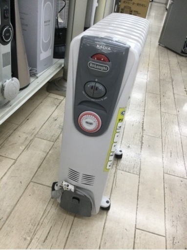 【✨人気のデロンギ❗️10畳用❗️タイマー付き❗️立ち上がりが早い❗️✨✨】定価¥37,090円 DeLonghi/デロンギ オイルヒーター HR0310152000年製