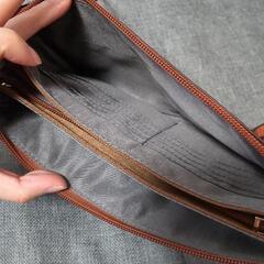 肩掛けバッグの画像