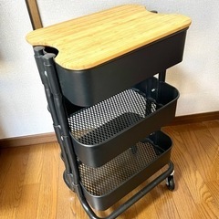 IKEA キャスター付きワゴン