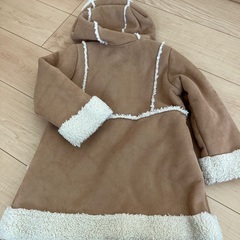 baby Gapのベロアボアコートの画像
